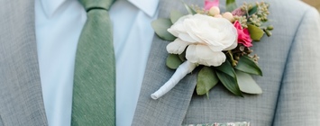 FLOWERS TO WEAR